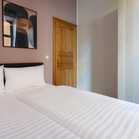 Bohemian Dreams Apartments And Suites By Dwellfort Prag Værelse billede