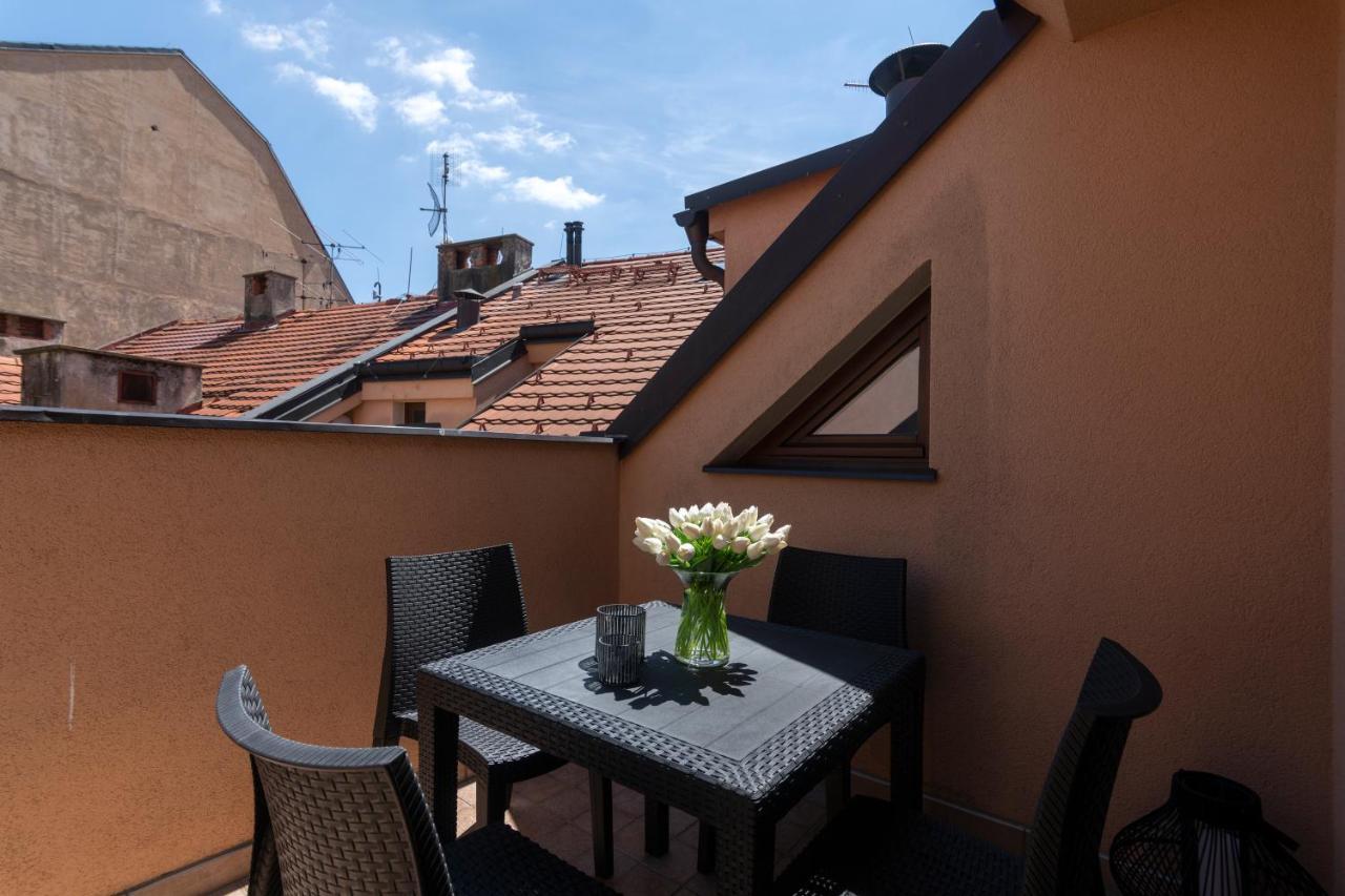 Bohemian Dreams Apartments And Suites By Dwellfort Prag Eksteriør billede