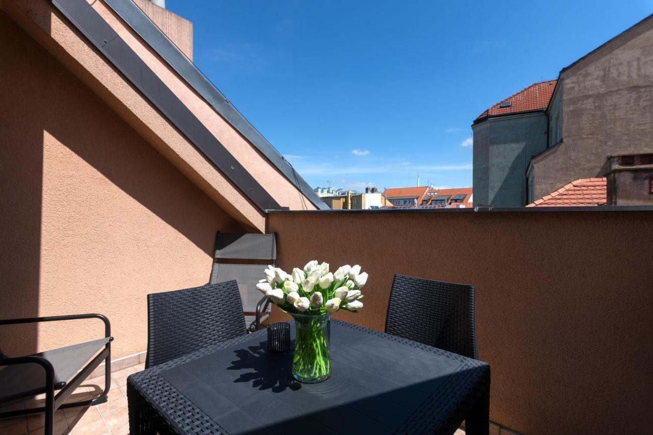 Bohemian Dreams Apartments And Suites By Dwellfort Prag Eksteriør billede