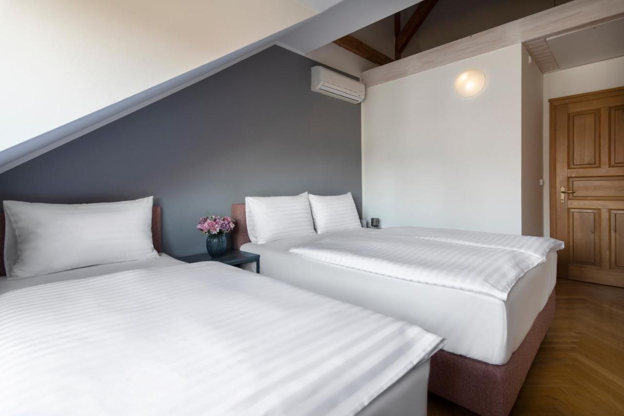 Bohemian Dreams Apartments And Suites By Dwellfort Prag Eksteriør billede