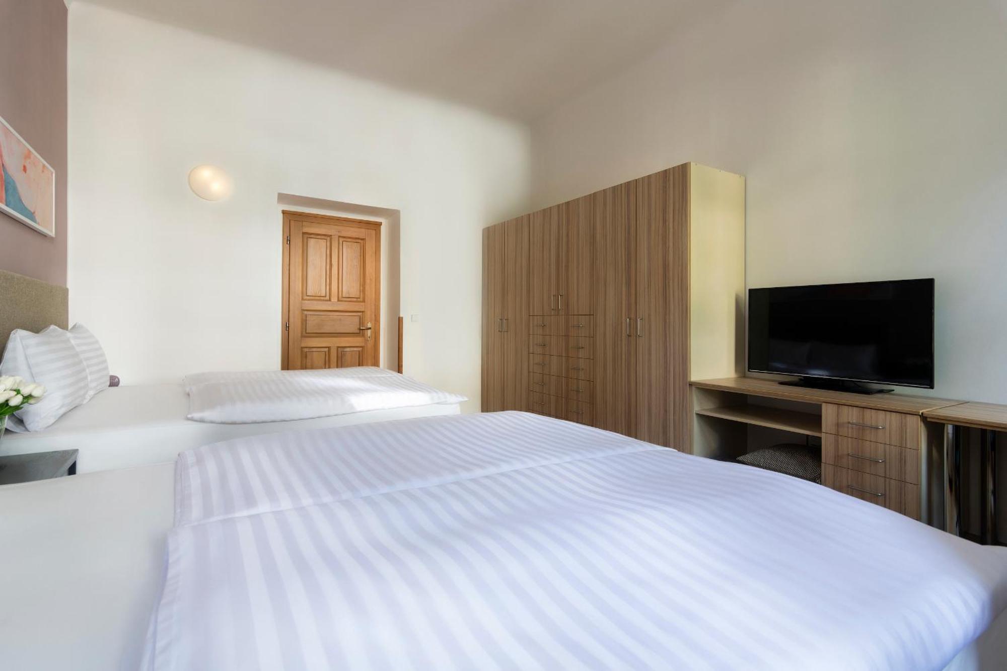 Bohemian Dreams Apartments And Suites By Dwellfort Prag Værelse billede